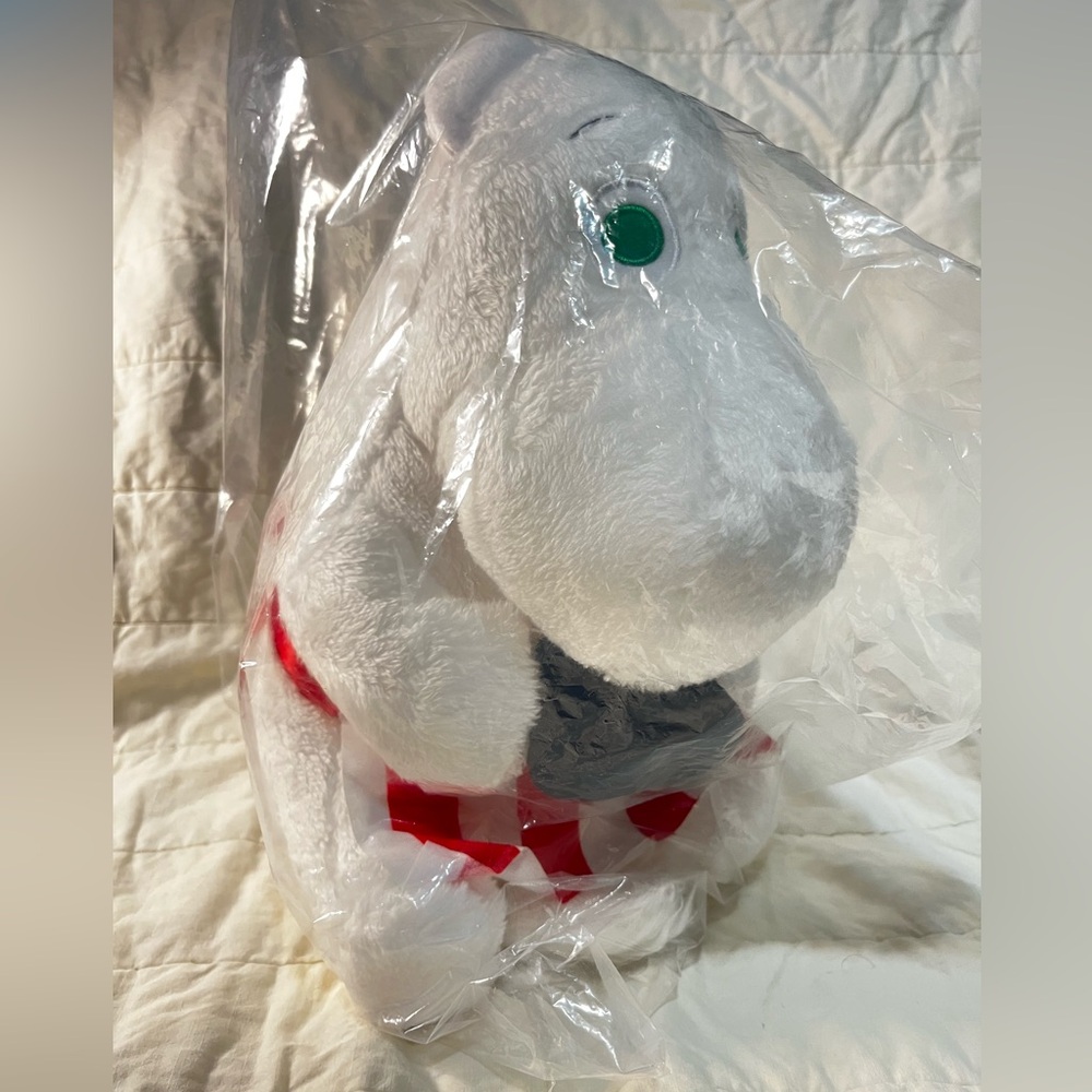NWT Moomin Moominmama Plush Stuffed Animal